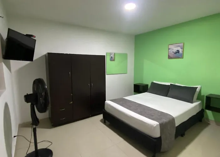 33 Hotel Bulerias