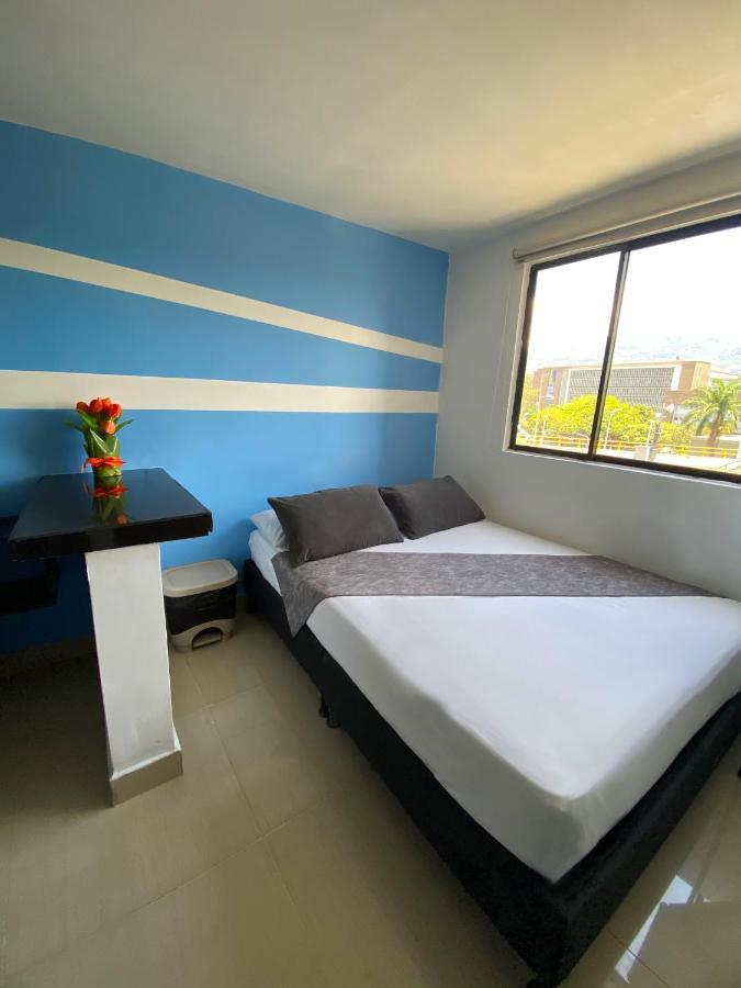 33 Bulerias 3* Medellin